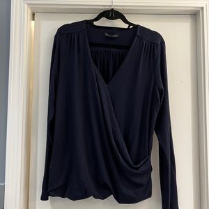 Banana Republic sweater/blouse size L